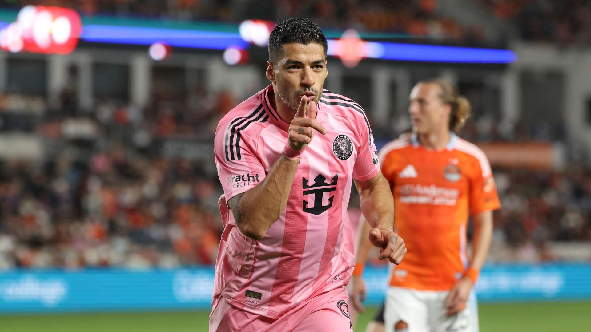 赛中展现出 赛中展现出