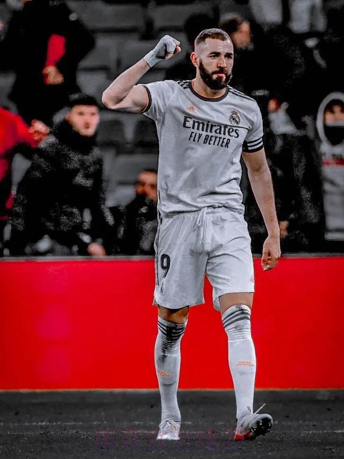 皇马感觉本泽马心思在别处 沙特邀请让他对未来动摇